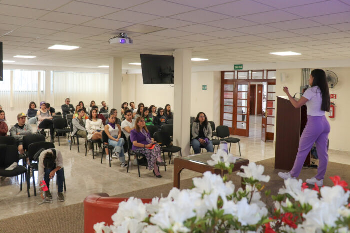 8M Ciclo de conferencias y actividades