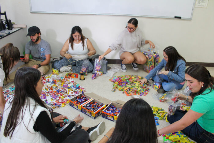 Mercadotecnia I Evento «Un dulce por una sonrisa»